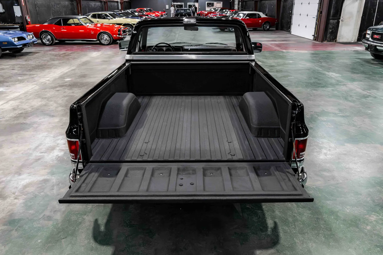 1987-Chevrolet-C10-Black-168878-50.jpg
